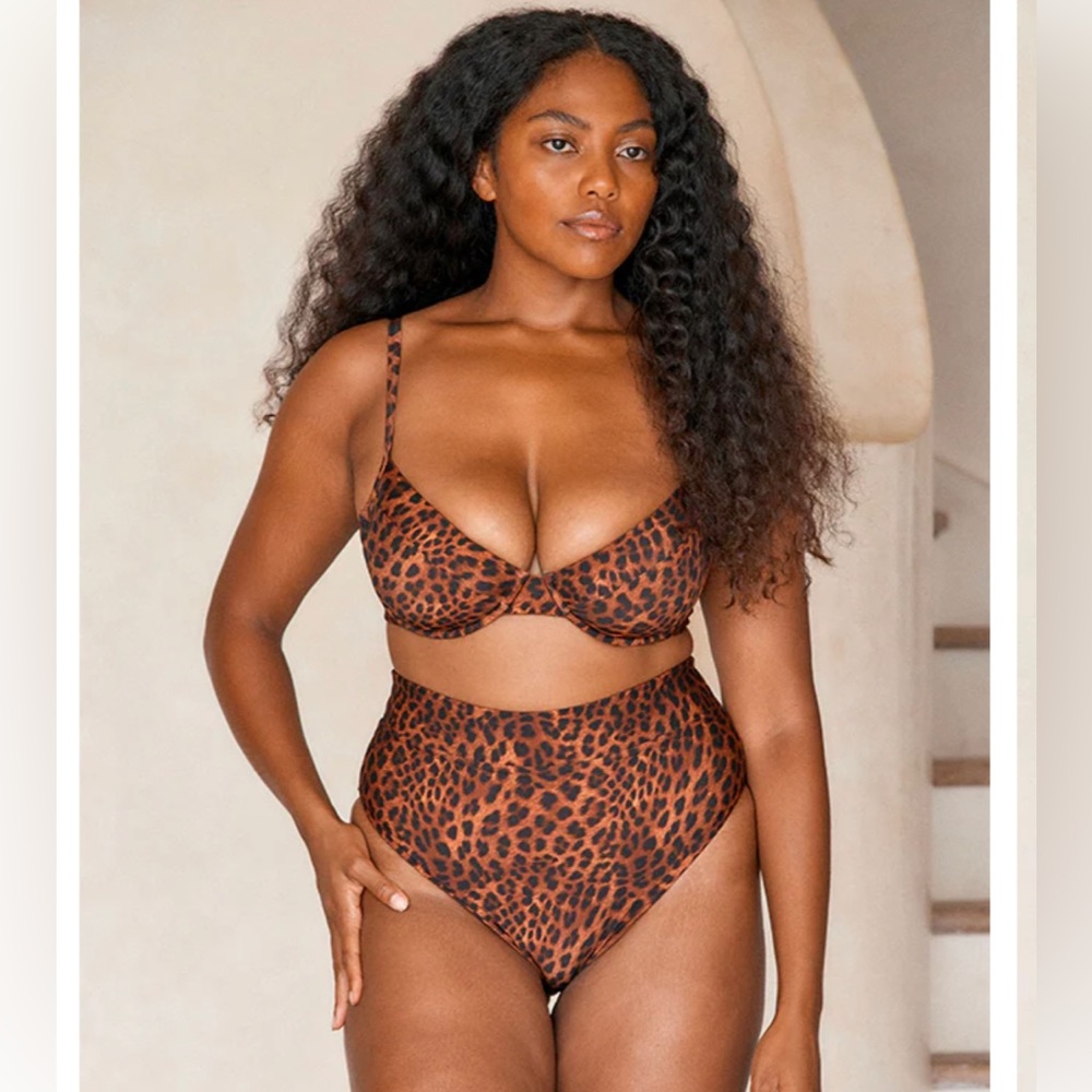 Monday Swimwear two piece bikini set